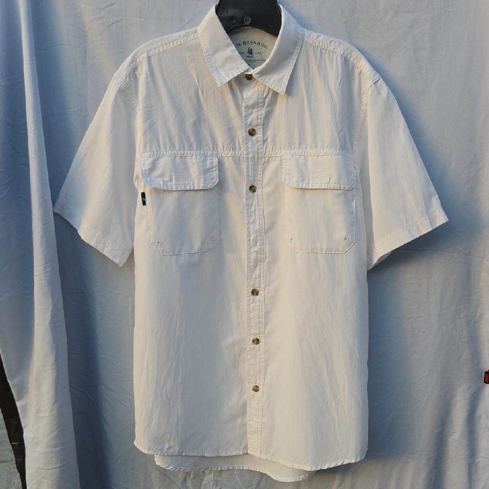 GH BASS White Button Up Shirt Trail Shade And Trail Dry  Size Med